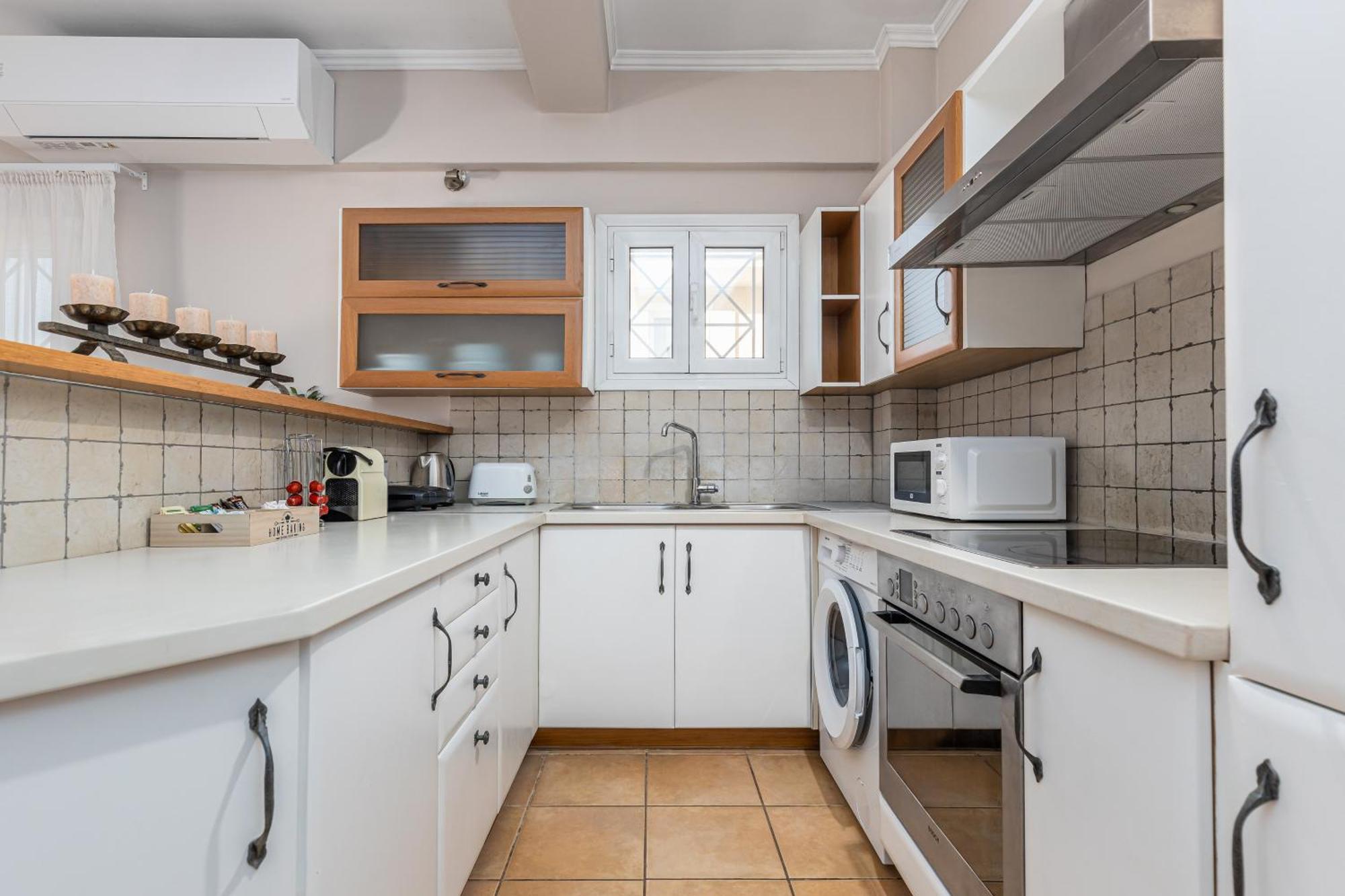 Ferienhaus Mi Casa - Serene Garden Retreat, 2 Bedroom House *